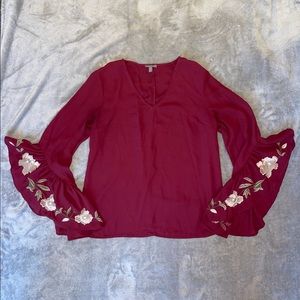 Floral sleeve blouse